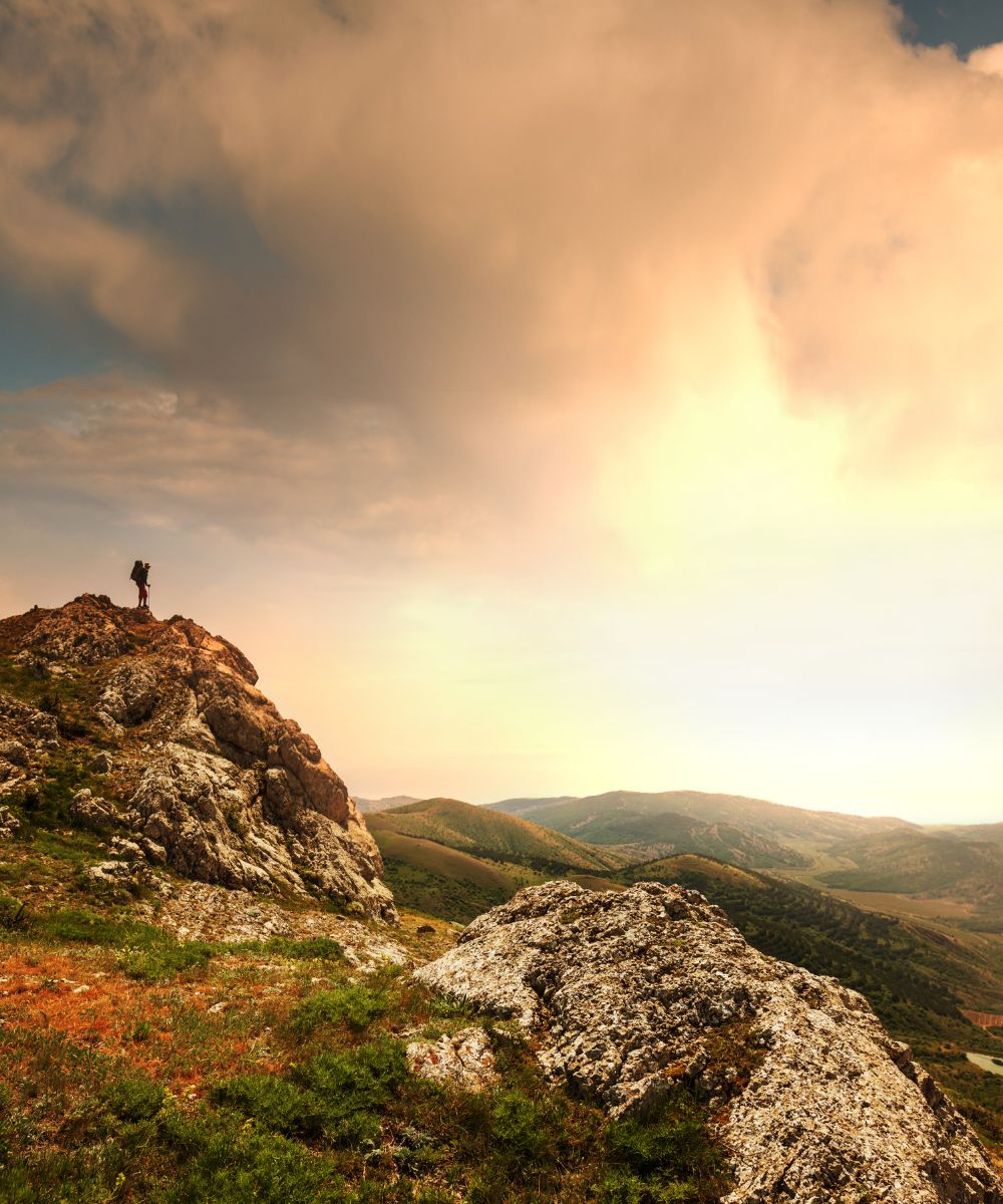 Never get lost again with this detailed travel map